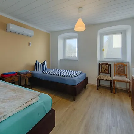 Monteurwohnung Memleben Luetzower 10 Hébergement de vacances Kaiserpfalz